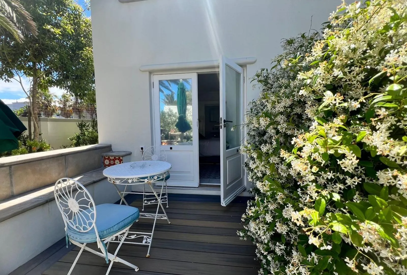 Charming Flatlet Near The Amazing Sunset Beach Cape Town